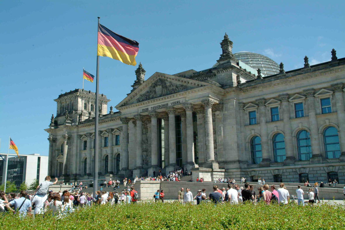 Das Reichstagsgebäude in Berlin - Sitz des Deutschen Bundestages