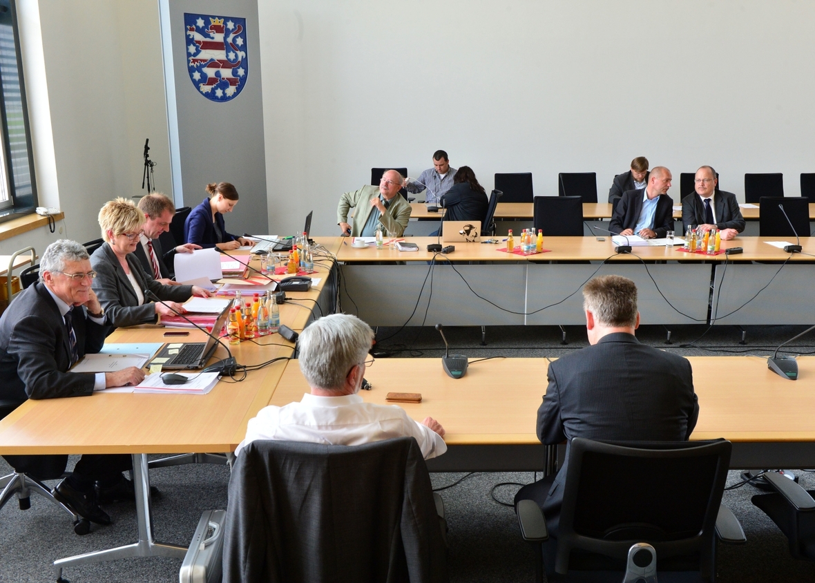 Ein Untersuchungsausschuss des Thüringer Landtags tagt.