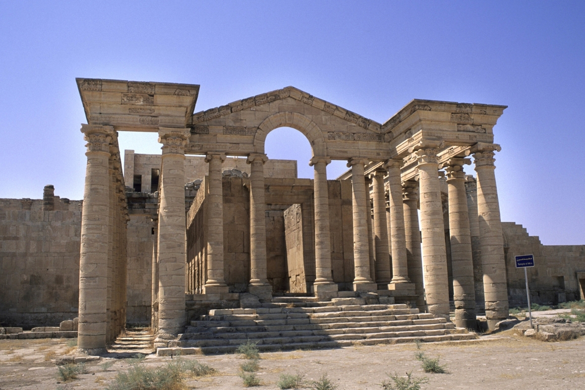 Alte Tempelanlagen in Hatra, Irak. Die Stadt gehört wegen seiner vielen Denkmäler zum Weltkulturerbe der UNESCO. 2015 wurde Hatra ebenso wie andere alte Städte von Islamisten zu erheblichen Teilen zerstört.