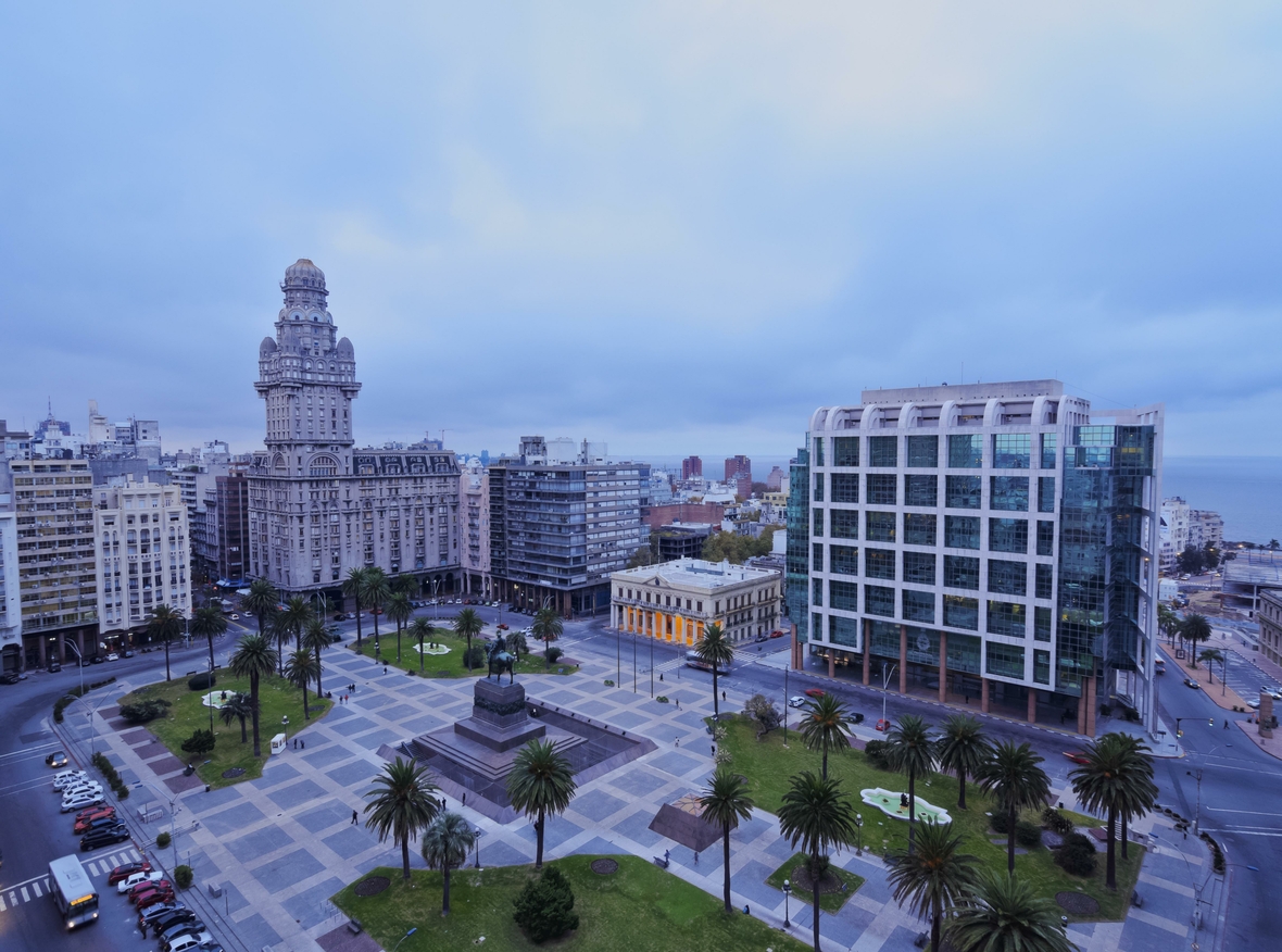 Blick auf den Platz der Unabhängigkeit in Montevideo, der Hauptstadt von Uruguay.