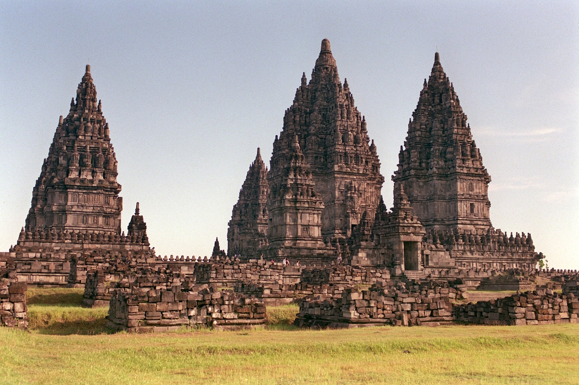 Dieser Tempel in Prambanan auf der indonesischen Insel Java ist dem Hindu-Gott Shiva gewidmet.