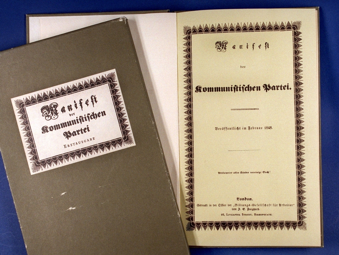 Erstausgabe des Kommunistischen Manifests von Marx und Engels mit dem berühmten Abschlussaufruf "Proletarier aller Länder, vereinigt Euch!"