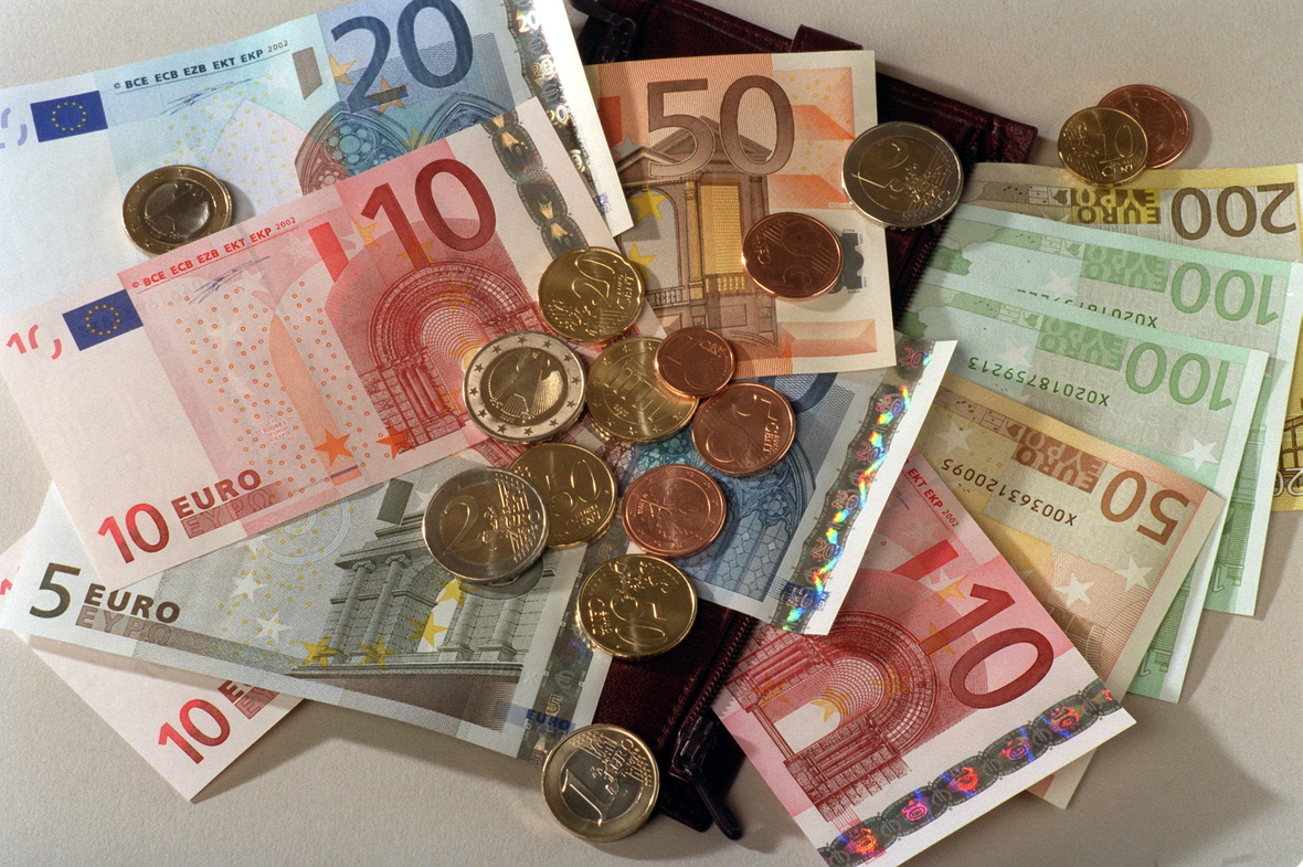 Der Euro - Geldscheine und Münzen.