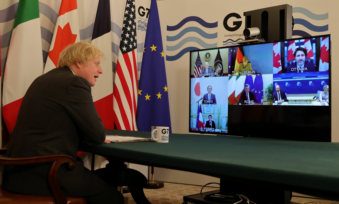 Virtuelles G7-Vortreffen im Februar 2021: Boris Johnson ist Gastgeber des G7-Gipfels 2021. Die anderen Staats- und Regierungschef sind per Monitor zugeschaltet