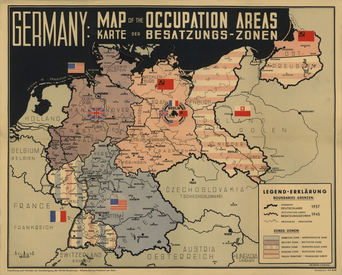 Landkarte von 1945 mit den vier alliierten Besatzungszonen (englisch, französisch, amerikanisch und sowjetisch) in Deutschland und Berlin als Sitz des Alliierten Kontrollrats, 1945