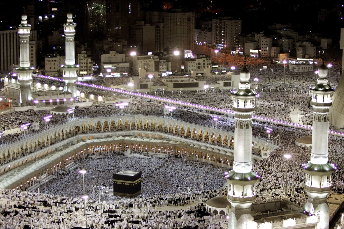 Jedes Jahr ist die "Heilige Moschee" in Mekka das Ziel von etwa 3 Millionen muslimischen Pilgern.