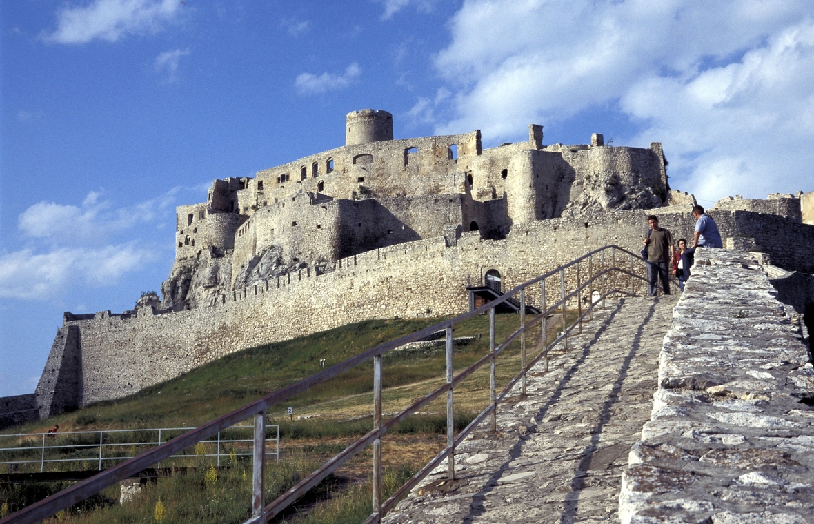 Zipser Burg in der Slowakei zählt zu den Kulturdenkmälern des UNESCO-Weltkulturerbes