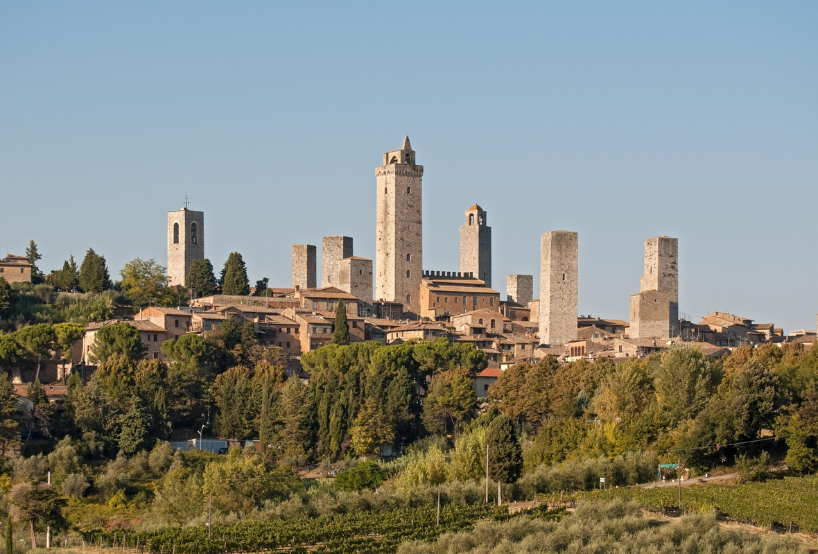 Türme der mittelalterlichen Hügelstadt San Gimignano in der Toskana, Italien.