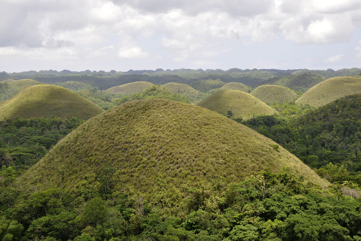 Die sogenannten Schokoladen-Hügel auf den Philippinen