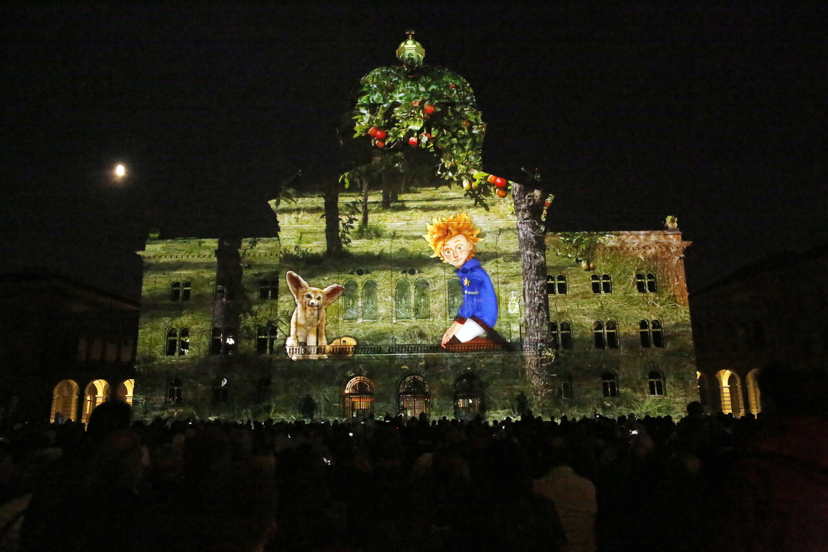 Bei der Lichtshow Rendez-vous Bundesplatz wird im Jahr 2018 vor dem Schweizer Parlament das Stück "Der Kleine  Prinz" inszeniert. 