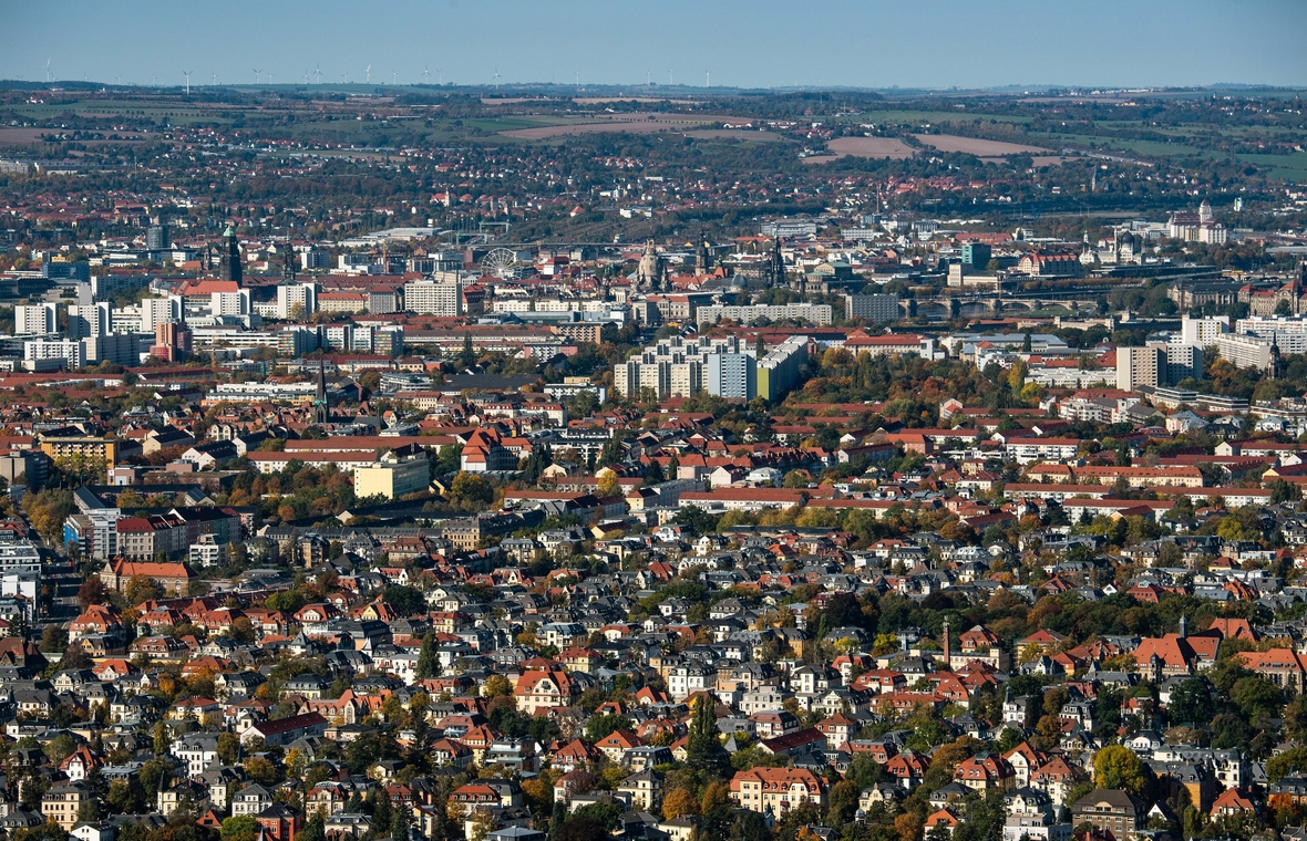 Blick vom Dresdner Fernsehturm auf die Stadt