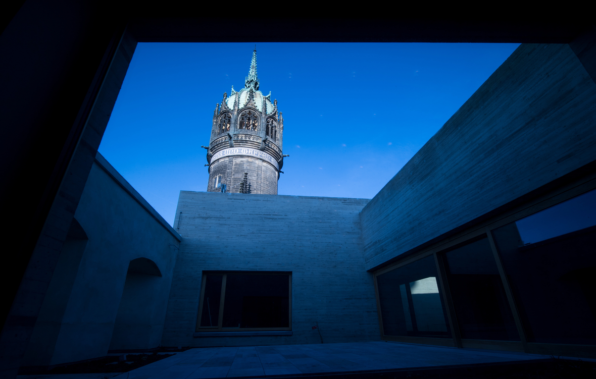 Der Kirchturm der Wittenberger Schlosskirche.