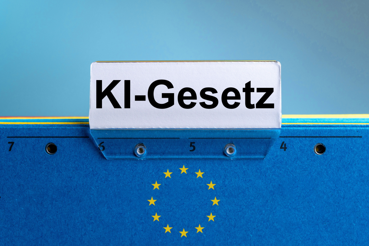 Symbolbild mit Aufschrift KI-Gesetz