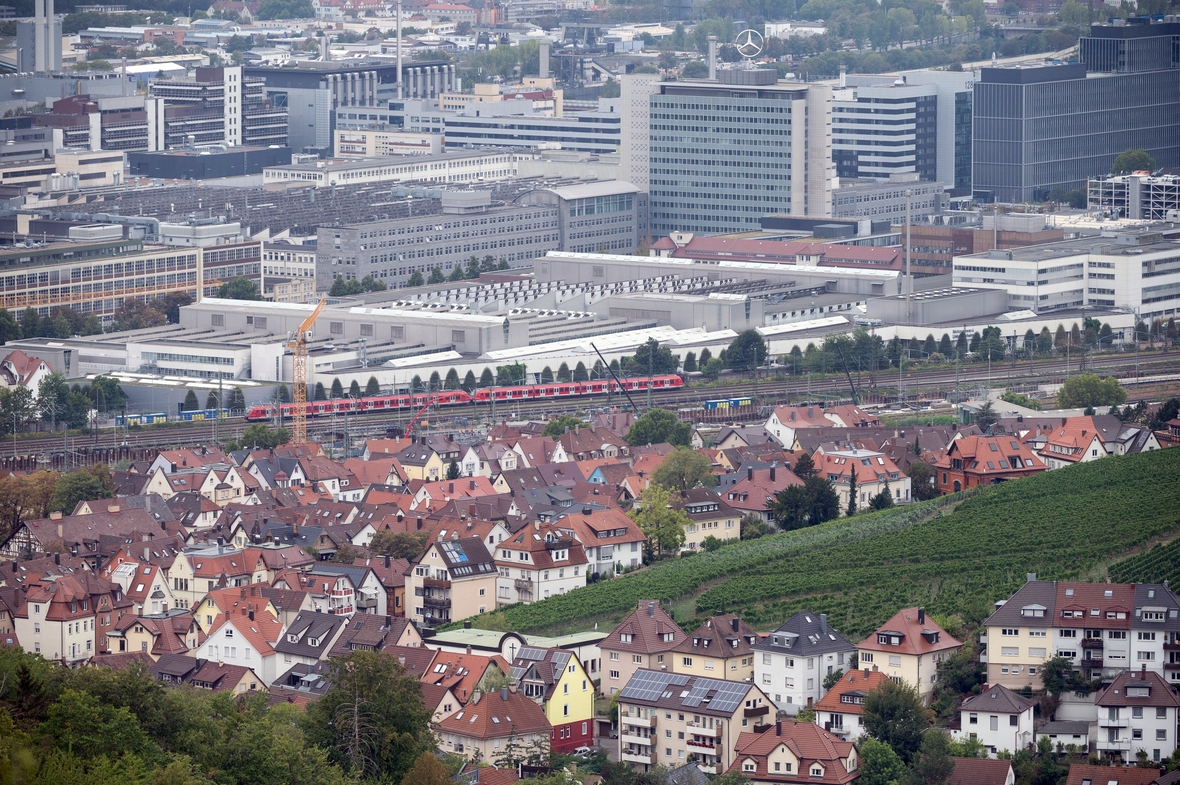 Die Hauptfabrik des Autoherstellers Daimler im Stuttgarter Stadtteil Untertürkheim