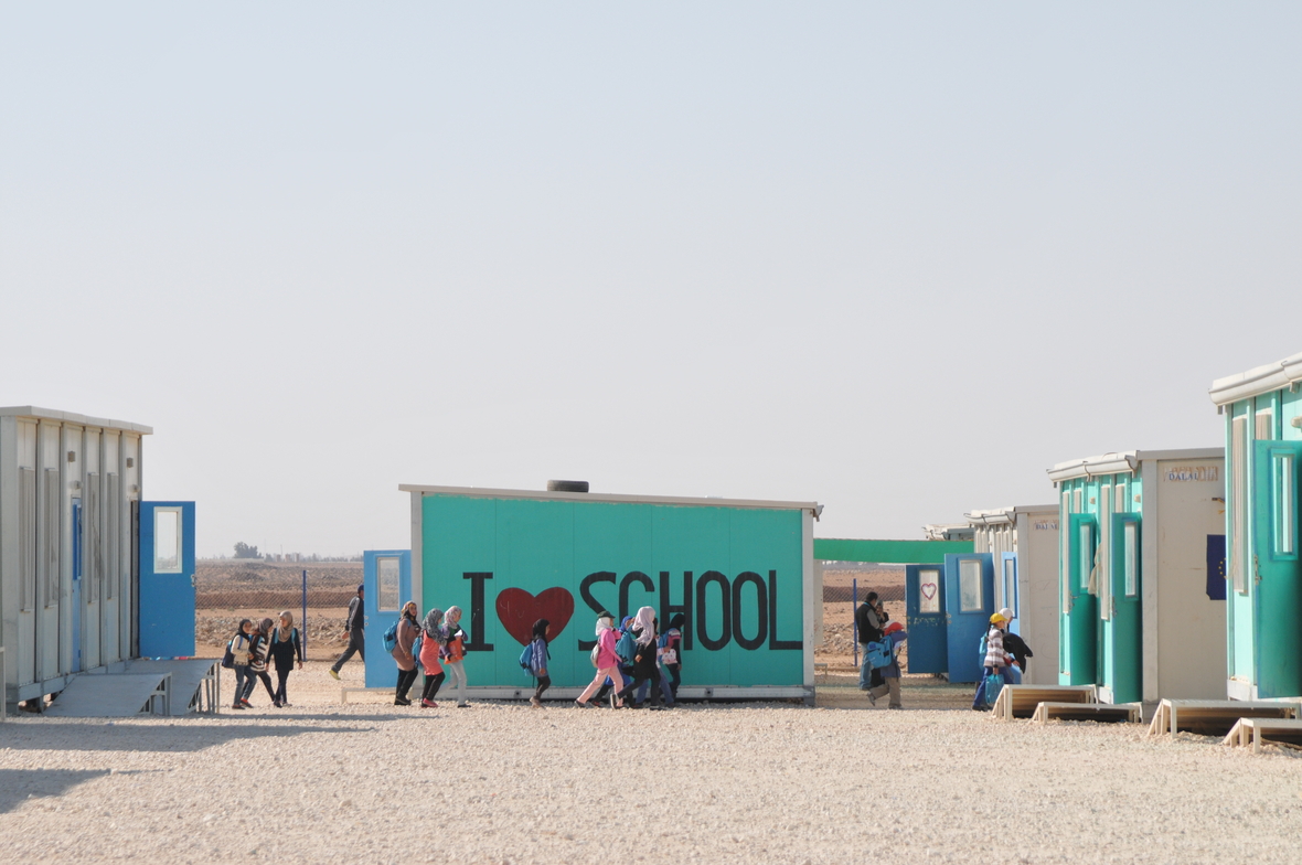 Eine UNICEF-Schule in einem Flüchtlingslager.
