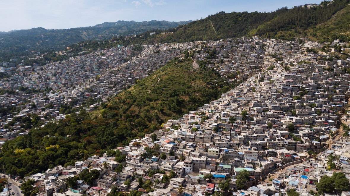 Pétionville ist ein Vorort der haitianischen Hauptstadt Port-au-Prince. Hier leben die reichen Menschen.