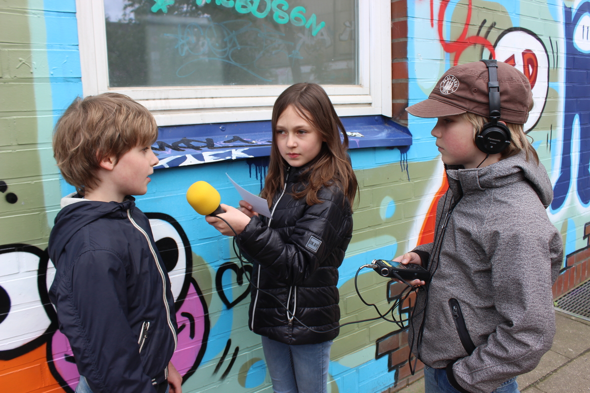 Was heißt denn demokratisch? Kinderreporter in Aktion