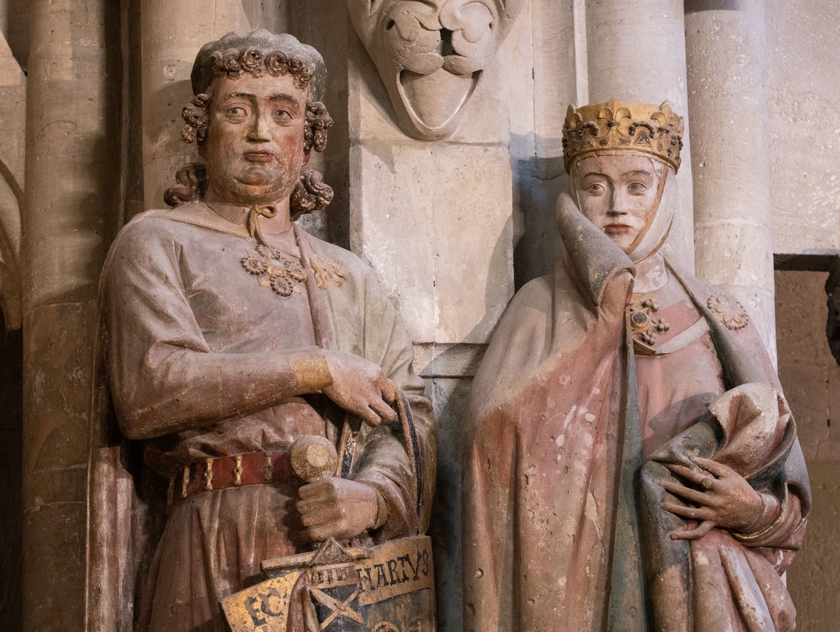 Ekkehard, Markgraf von Meissen, und seine Frau Uta von Ballenstedt gehörten im 13. Jahrhundert zur Aristokratie. Hier sieht man die Stifterfiguren Ekkehard und Uta im Naumburger Dom.