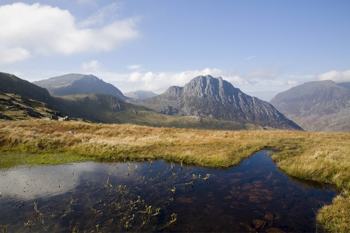 Blick auf den Snowdonia-Nationalpark in Norden von Wales