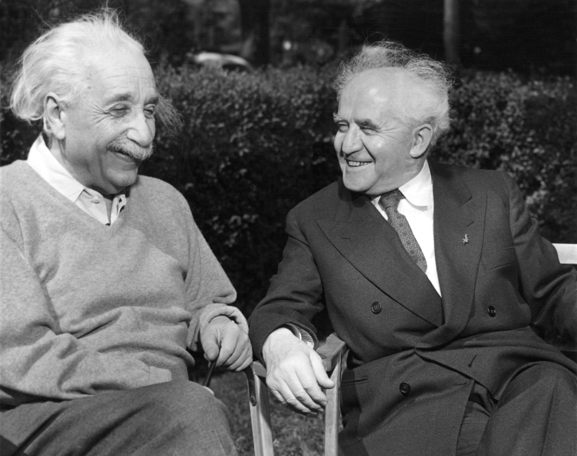 15. Mai 1951: Der israelische Ministerpräsident David Ben-Gurion (rechts) trifft bei seiner USA-Reise den Physiker Albert Einstein