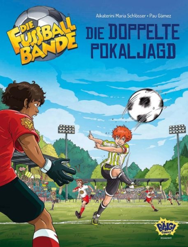 Zeichnung von einem Fußballspiel. Ein Kind schießt gerade den Ball in einem hohen Bogen in Richtung Tor.